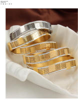 Nuevo Diseño Creative de Rayas simples y Hueco Exquisito tendencia pulsera de Diamante de Agua de Línea de Maple inoxidable sin desvanecarse - details 3