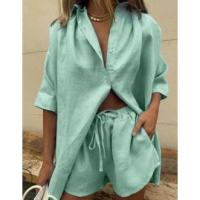 Conjunto de dos piezas de verano para mujer, camisa de manga corta de color sólido con botonadura sencilla y pantalones cortos anchos con cordón. - details 6