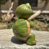 Estatua de tortuga con forma de corazón, estatuilla de tortuga en miniatura resistente a la intemperie de resina, exquisito adorno de tortuga para jardín, exhibición de pasillo interior - details 1