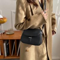 Bolso cruzado de cuero PU para mujer, cartera pequeña de diseñador, semicircular, estilo Retro, a la moda - details 8