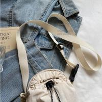 Bolso cruzado ligero para mujer, bolso para botella de agua de estilo coreano con cordón, bolso pequeño portátil ajustable para teléfono móvil, bolso de viaje - details 16