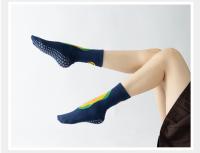 Calcetines de Yoga y Pilates con patrón de grafiti personalizado para mujer, calcetines deportivos antideslizantes, calcetines de moda que combinan con todo, calcetines de tendencia - details 8