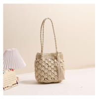 Bolso de paja de un solo hombro con flecos de moda, bolso tejido con patrón hueco en forma de abanico, bolso de playa de vacaciones para mujeres, bolso versátil para mujeres - details 5