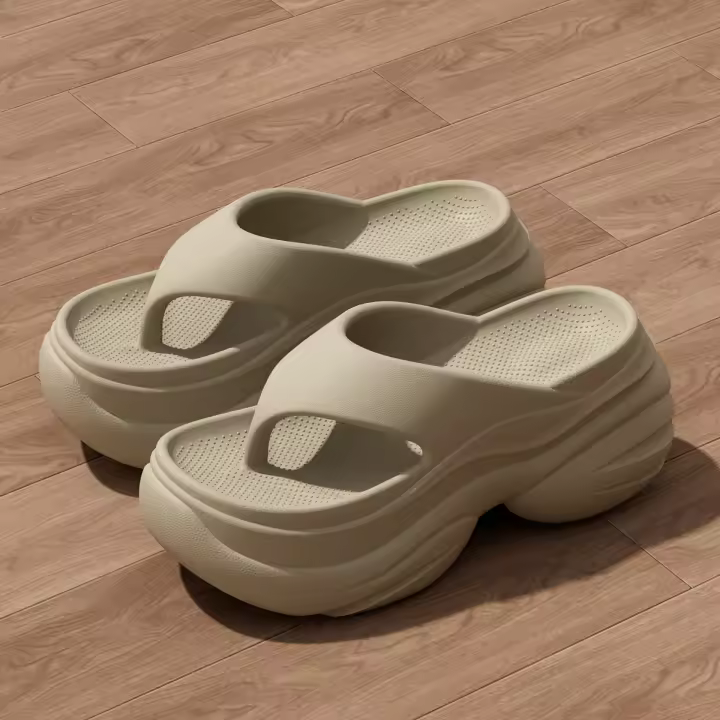 Chanclas de suela gruesa que aumentan la altura para mujer, nuevas sandalias de playa antideslizantes para uso exterior, modelos de mujer - 1
