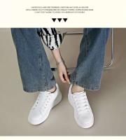 Nuevas zapatillas deportivas informales combinables de primavera para hombre y mujer Mc de cuero blanco con suela gruesa y plantilla de malla transpirable - details 11