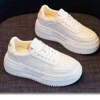 Zapatillas de deporte informales para mujer, zapatos planos de plataforma transpirables para caminar y correr, color blanco - details 1