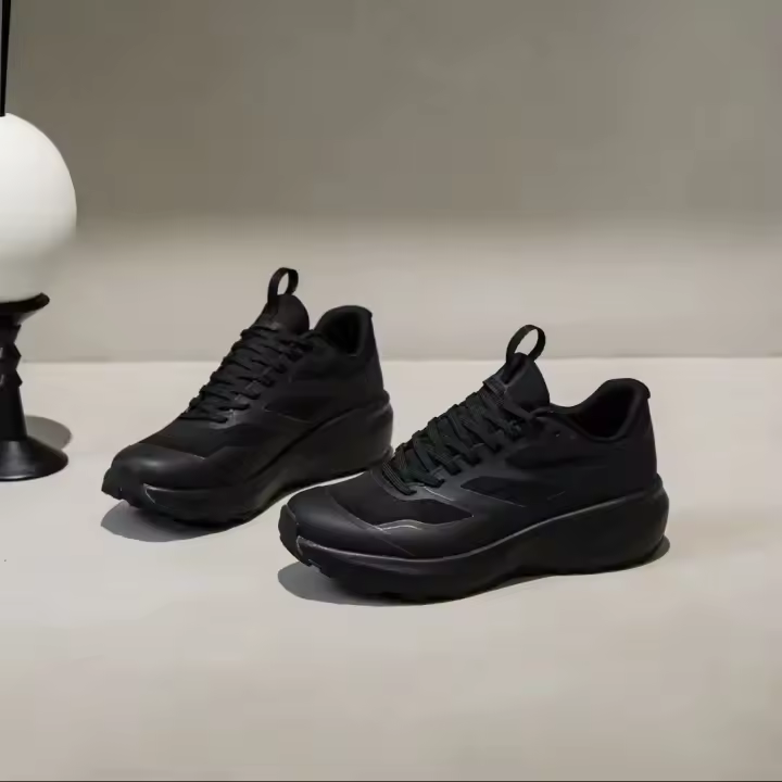 Zapatillas Todoterreno para Hombres Transpirables, Antideslizantes, Resistentes al Desgaste, Adecuadas para Uso al Aire Libre y Senderismo - 1