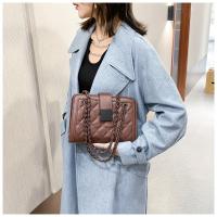Bolso Cruzado de Hombro Versátil de Moda 2024 Bolso Pequeño de Cadena para Mujer en Otoño-Invierno - details 9
