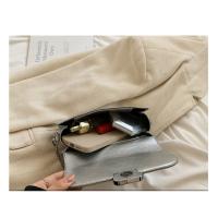 Premium Textura Ligera Bolsa De Lujo De Las Mujeres 2025 Nueva Moda Simple Cadena Pequeña Bolsa Cuadrada Versátil Hombro Bolsa De Mensajero - details 1