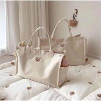 Bolso grande de momia multifuncional de lona portátil con oso bordado, adecuado para ir de compras y viajes - details 1
