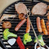 Nuevo Gancho giratorio de carne de acero inoxidable para barbacoa con mango de madera, gancho para carne, gancho para aleta de comida, fácil de limpiar - details 15
