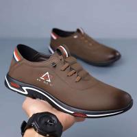 Zapatos casuales para hombre, antideslizantes de cuero PU blanco, zapatos de estilo para caminar al aire libre a bajo precio - details 1