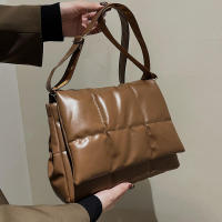 Bolso de hombro de gran capacidad para mujer, bandolera acolchada de diseño de lujo, a la moda, a cuadros, para axila - details 2