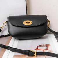 Bolso de mano de cuero genuino de grano superior para mujer - Elegante bolso bandolera pequeño con cierre de cremallera, herrajes en tono dorado, uso diario y formal - Disponible en blanco y negro - Bolso de mujer duradero y fácil de limpiar, bolso de cue - details 0