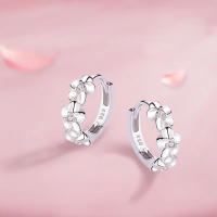 -pendientes de plata de ley 925 para mujer, aretes redondos con forma de flor pequeña, regalo de joyería - details 1