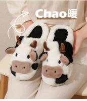 Zapatillas de felpa de vaca dibujadas suaves, calidez de invierno, hogar antideslizante unisex para parejas - details 1