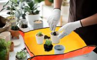 Bandeja para mudanzas, estera para mudanzas de 100 x 100 cm, regalos para amantes de las plantas, estera para mudanzas de plantas impermeable plegable, bandeja de jardín, estera para plantar, mezcla de suelo para plantas suculentas de invernadero de inter - details 3