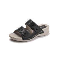 Sandalia estilo casual suela gruesa zapatillas frescas mujeres 2025 nuevo estilo, cómodo de moda para uso al aire libre, con una pendiente - details 2
