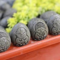 Exquisita estatuilla de Buda de piedra hecha a mano, estatua de Buda de piedra pequeña realista, artesanía de resina, maceta decorativa para terraza y patio - details 8