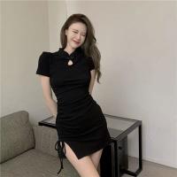Verano nuevo temperamento slim qipao diseño elegante sentido manga corta corte abierto mono vestido corto - details 3