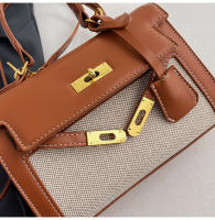 Bolso de mano de empalme de color en contraste de textura premium bolso de mensajero de hombro retro casual de nueva moda para mujer - details 11