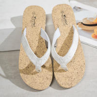 Verano nuevas zapatillas de fondo plano acolchadas con correas, sandalias casuales, ropa exterior para mujer, chanclas de playa para mujer a juego con el color - details 4