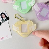 Con llavero Mini soporte para sesión fotográfica, colgante de ala de corazón de amor, decoración colgante, marco para sesión fotográfica de identificación, imagen de ídolo, tarjeta fotográfica - details 8