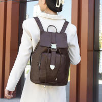 Mochila grande y liviana, mochila con solapa para libros, revistas y portátiles - details 3
