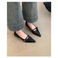 2025 nueva primavera y otoño francés puntiagudo tacón medio zapatos Mary Jane zapatos de boca poco profunda de los niños de una palabra hebilla cinturón tacón grueso zapatos individuales - details 6