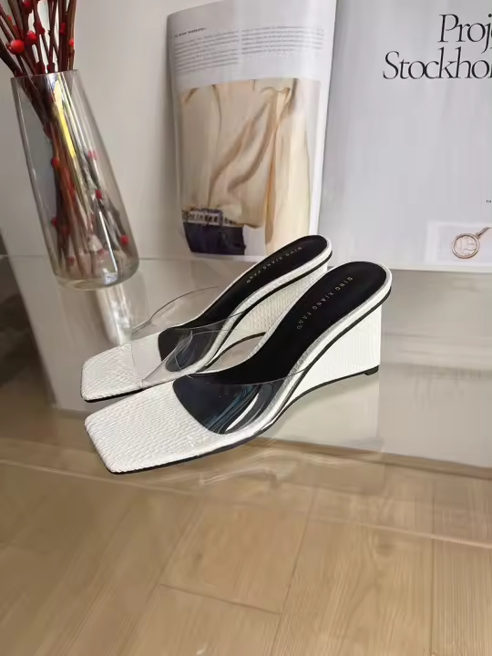 Nuevas sandalias de cuña de cabeza cuadrada de moda simples y versátiles zapatillas de tacón alto transparentes zapatos de mujer con punta abierta - 1