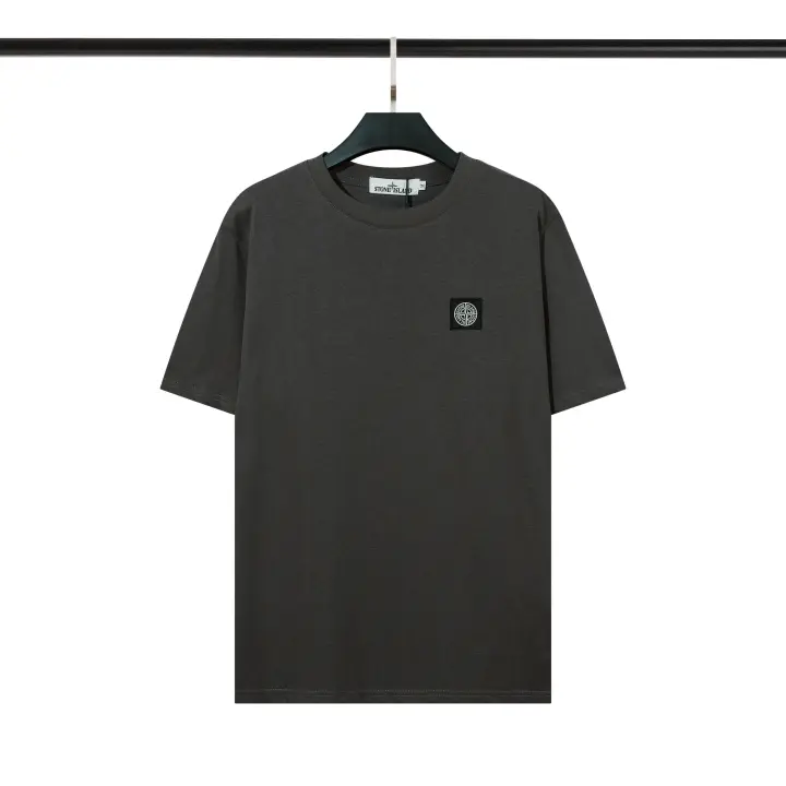 Una camiseta de tendencia de verano estilo hip-hop con bordado de isla de piedra y mangas cortas, adecuada para ropa deportiva. - 1