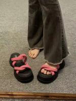 Zapatillas de mujer 2025 nuevas sandalias exteriores versátiles de moda para mujer con suela gruesa y hermosos tacones altos retro - details 8