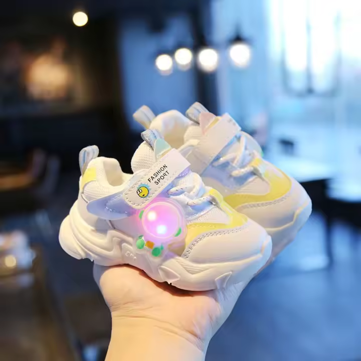 Zapatos deportivos de malla para bebés y niños, zapatillas antideslizantes luminosas con luces LED, para correr - 1