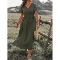 Vestido largo de verano 2024 de color sólido con cuello en V, manga acampanada, cintura elástica, adelgazante y con abertura. - details 6