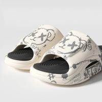 ZHIDA Pantuflas para Hombre EVA Antideslizantes para Interiores Chanclas de Suela Gruesa con Diseño de Graffiti, Sandalias Planas con Estampado de Dibujos Animados para Playa - details 1