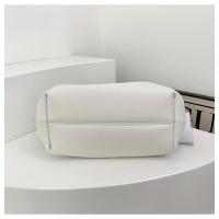 Bolso de Mano Minimalista Elegante Cierre Magnético, Espacioso para Trabajo y Eventos Formales - details 9