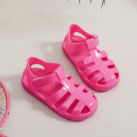 Sandalias con velcro para niños verano 2025 nuevo color sólido niños y niñas bolsa cabeza hueco suela suave bebé jalea sandalias - details 7