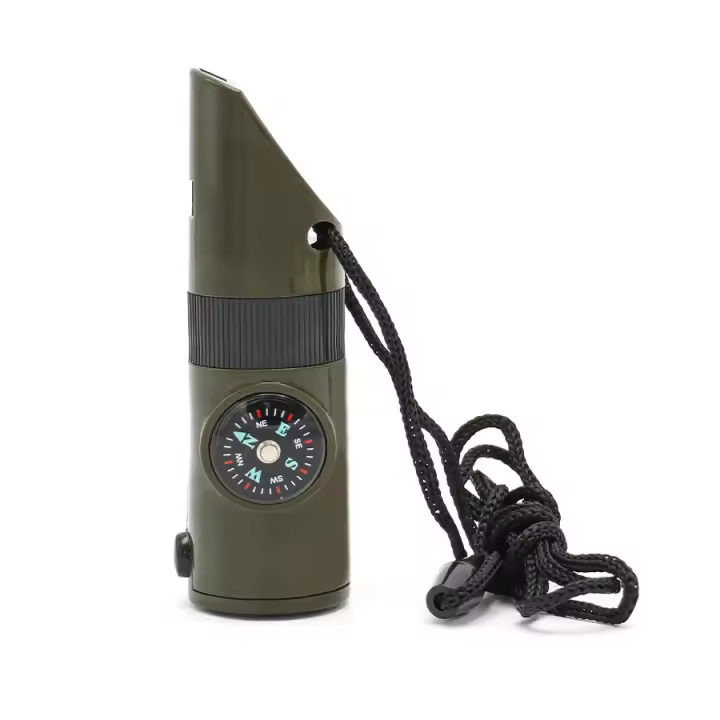 Silbato Multifuncional de Siete en Uno para Sobrevivencia al Aire Libre: Ideal para Excursiones, Campamentos y Aventuras al Campo, en Color Verde Militar - 1