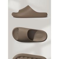 Patrón de cuero zapatillas de alta gama de las mujeres de verano nuevo hogar interior zapatillas frescas baño simple sandalias de baño desgaste exterior de los hombres - details 4