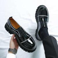 Zapatos de vestir con punta redonda gruesa, suela gruesa, charol antideslizante negro, diseñador informal, lujosos, de negocios, con cara brillante - details 3