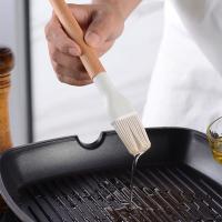Utensilios de cocina blancos, herramienta de silicona con mango multifunción de madera - details 5