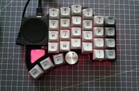 Kit De Teclado Dividido Dilema Max Pers. Cableado, Modo Único, Perilla Hot-swap, Mecánico Con Touchpad Para Ratón Simulado Y Interruptores Vial MX. Combina versatilidad, intercambiable, perilla de control y panel táctil, ideal para entusiastas y usuarios - details 15