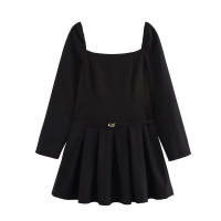 Mini camiseta de manga larga con cuello cuadrado y borlas, nuevo estilo europeo americano, primavera 2025 para mujer - details 0