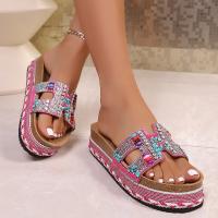 2025 nuevo arrastre de una palabra europeo y americano nueva moda zapatillas de plataforma de cuerda de cáñamo con diamantes de imitación zapatillas de corcho de playa sandalias casuales de mujer - details 20