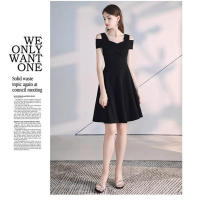 Vestido de verano estilo Hpburn de cintura delgada en negro con cinturón adelgazante y mangas cortas - details 8