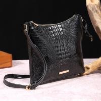 2025 nuevo mensajero portátil para mujer, bolso retro para mujer, bolso de mensajero Brahman de cocodrilo multicolor - details 5