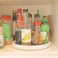 Organizador de armario giratorio, estante giratorio para especias para almacenamiento y organización de cocina, soporte antideslizante para condimentos - details 1