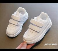 Zapatillas de deporte blancas para niños y niñas, zapatos de tenis escolares informales transpirables de cuero PU, zapatos deportivos antideslizantes a la moda - details 3