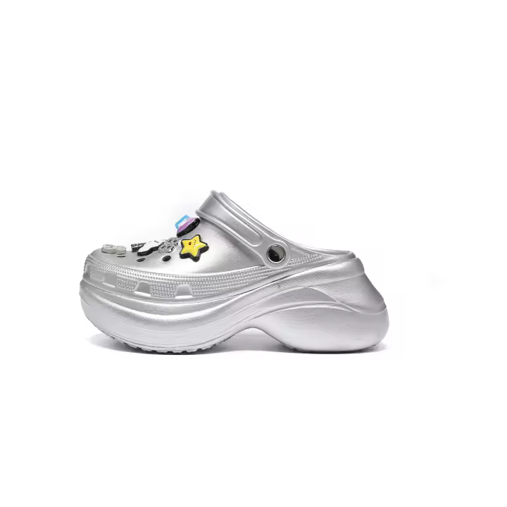Zapatillas de plataforma con agujeros para mujer, a la moda, con suela de EVA suave, estilo bolsa de plata, zapatillas geniales. - 1