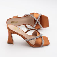 Sandalias sencillas con tacones de aguja y diamantes de imitación con punta cuadrada para uso exterior - details 10